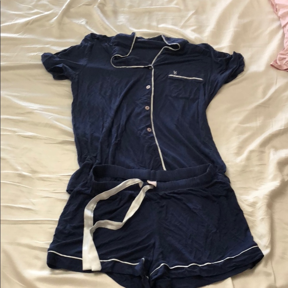 Victoria’s Secret Pajamas Set